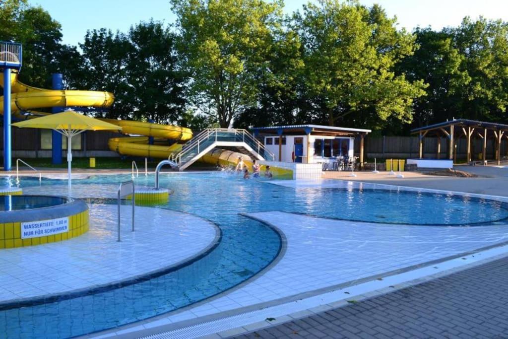 Traumhafte Auszeit Apartment Bad Lauchstadt Bagian luar foto